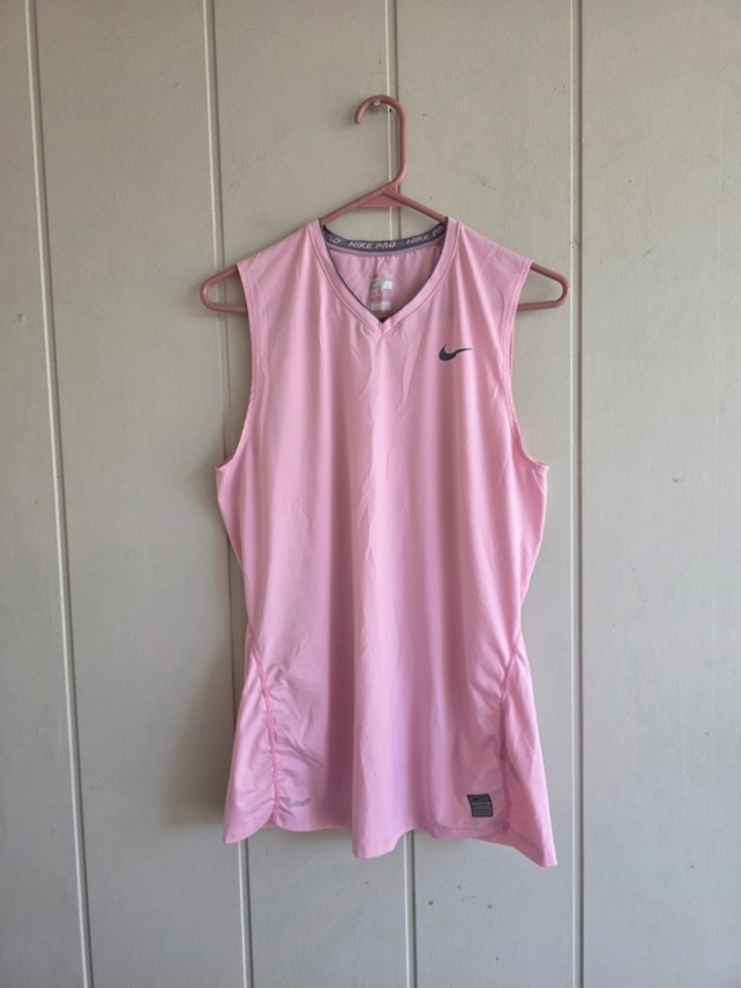 Nike Women’s Nike Pro Pink Sleeveless Dri-Fit V-Neck Training Tank Large